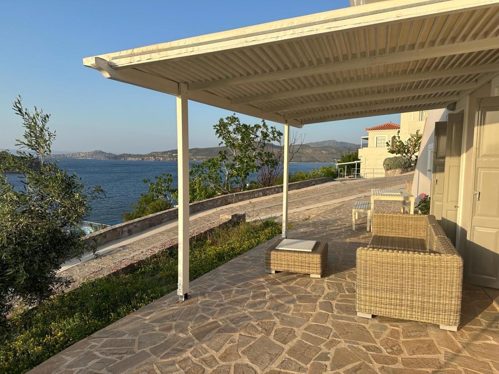 Birds Bay Resort Petra  Exteriör bild